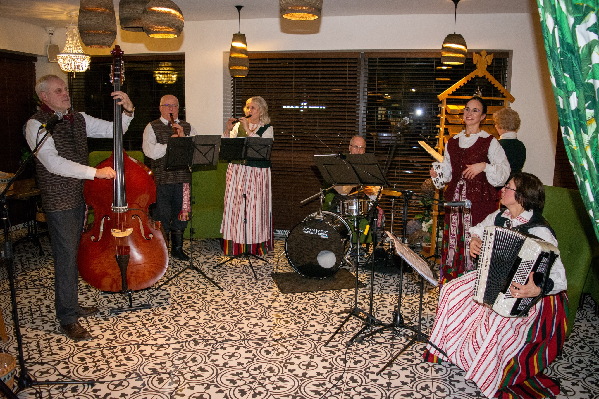 Liaudiška kapela „Mituva“ džiugino pirmojo muzikinio vakaro dalyvius