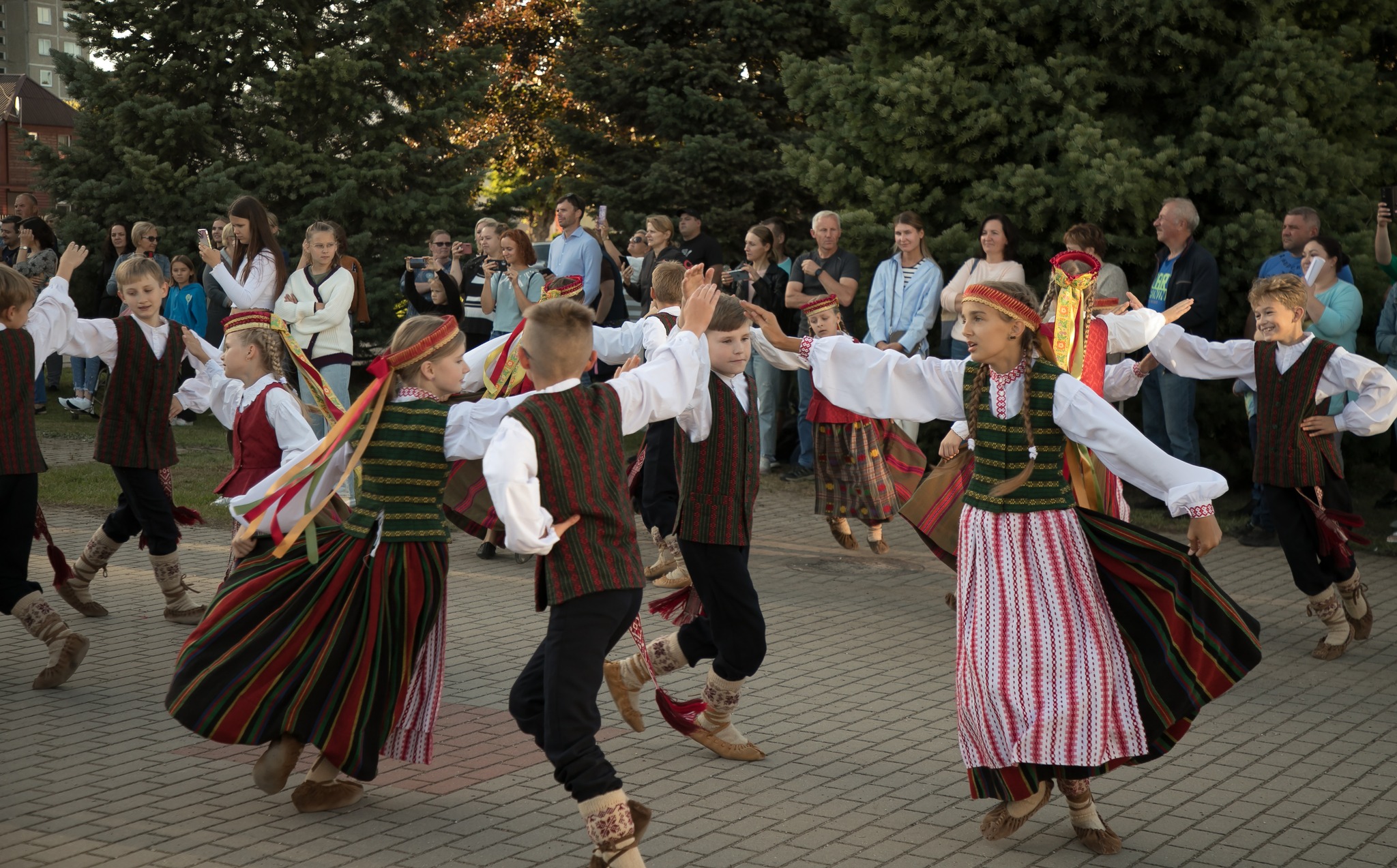 Jurbarkiečiai šoko kartu su visa Lietuva
