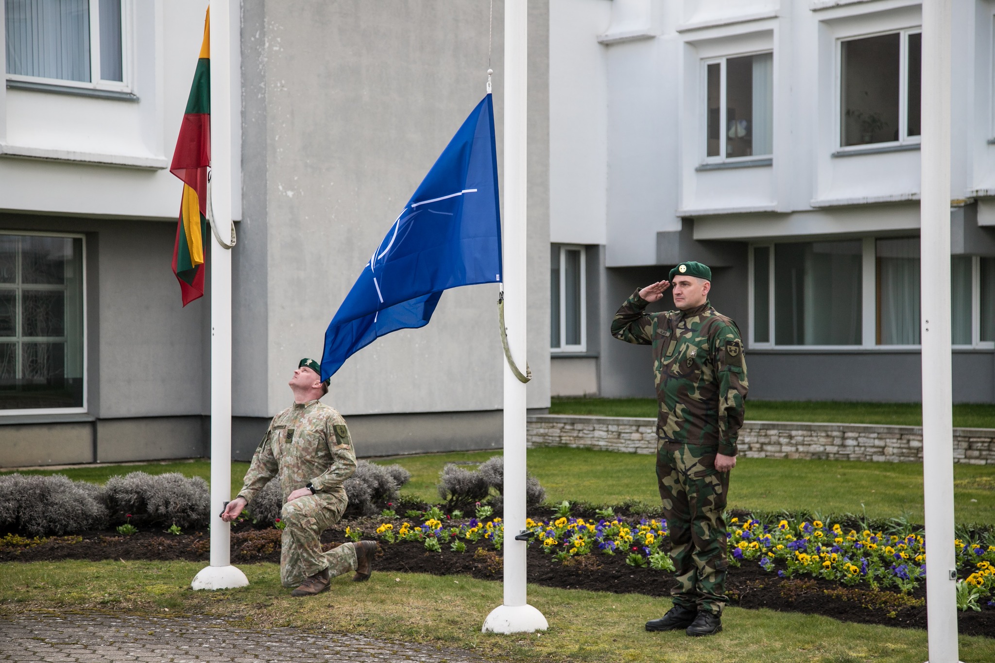 Lietuvos ir NATO vėliavų pakėlimo ceremonija Jurbarke