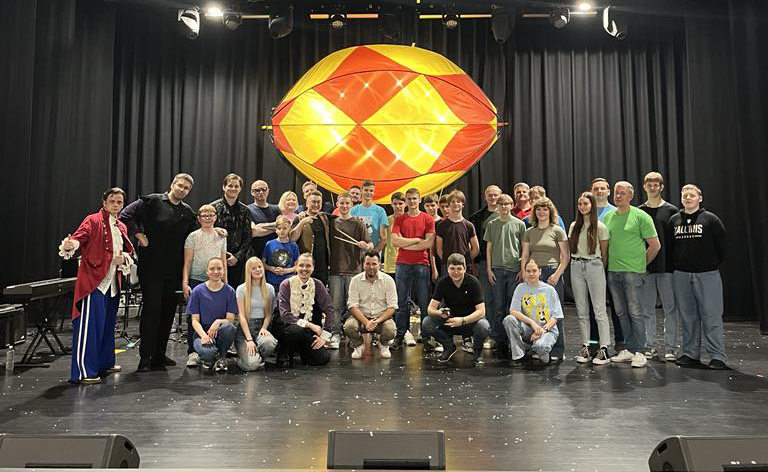 Bigbendas „Jada“ kartu su „AKD“ koncertavo Jurbarko kultūros centro scenoje